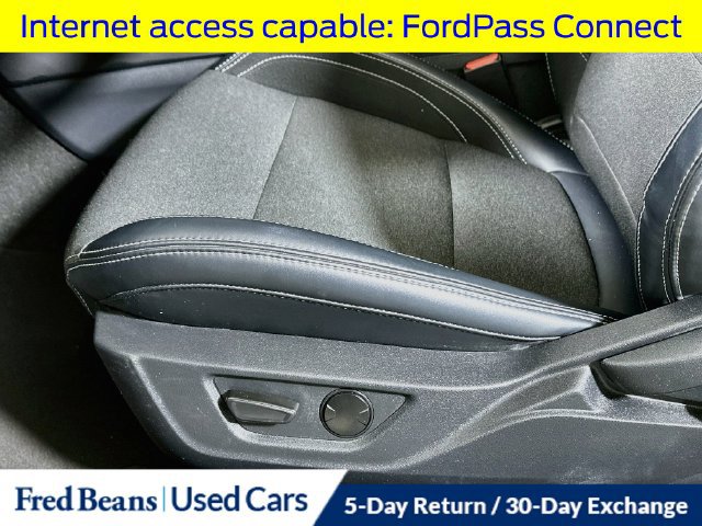 Used 2025 Ford Mustang Coupe RWD image 23