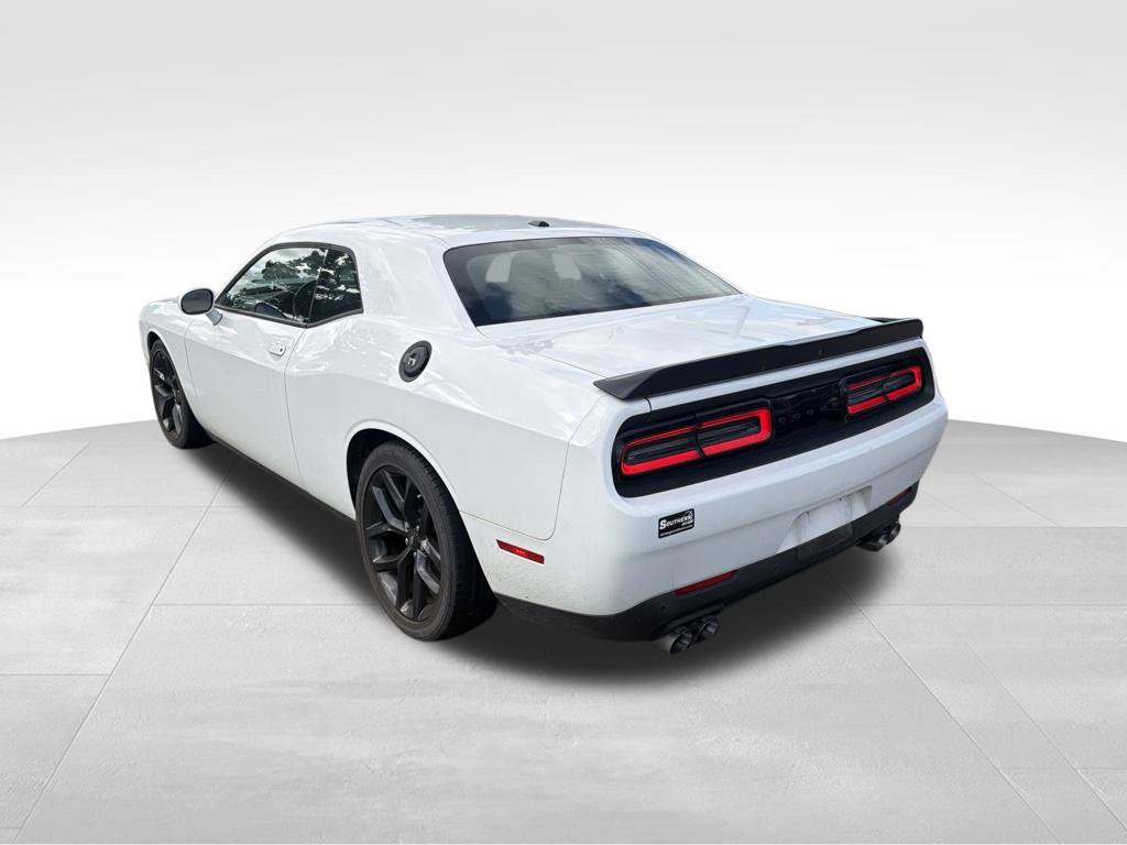 Used 2022 Dodge Challenger GT w/ Blacktop Package RWD image 9