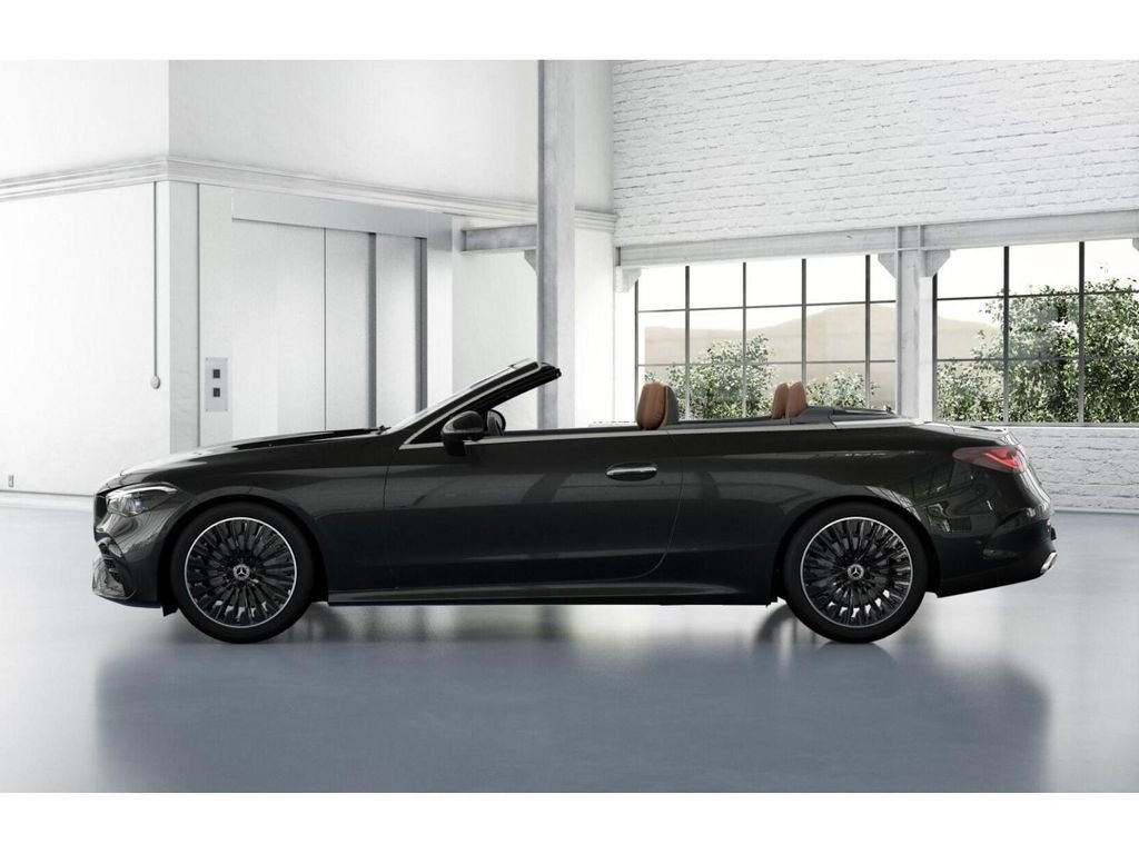 Used 2025 Mercedes-Benz CLE 450 4MATIC Cabriolet image 34