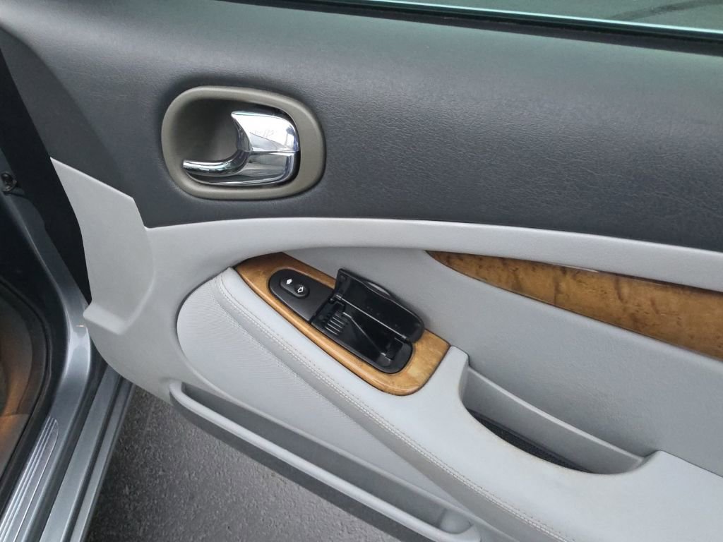 Used 2003 Jaguar S-TYPE 4.2 image 38