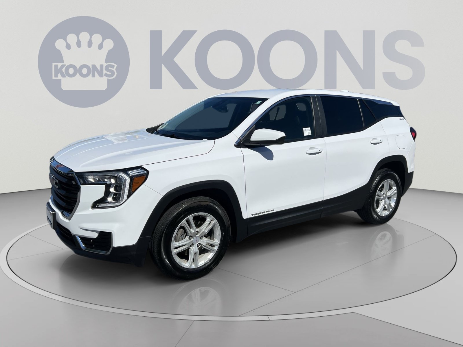Used 2024 GMC Terrain SLE
