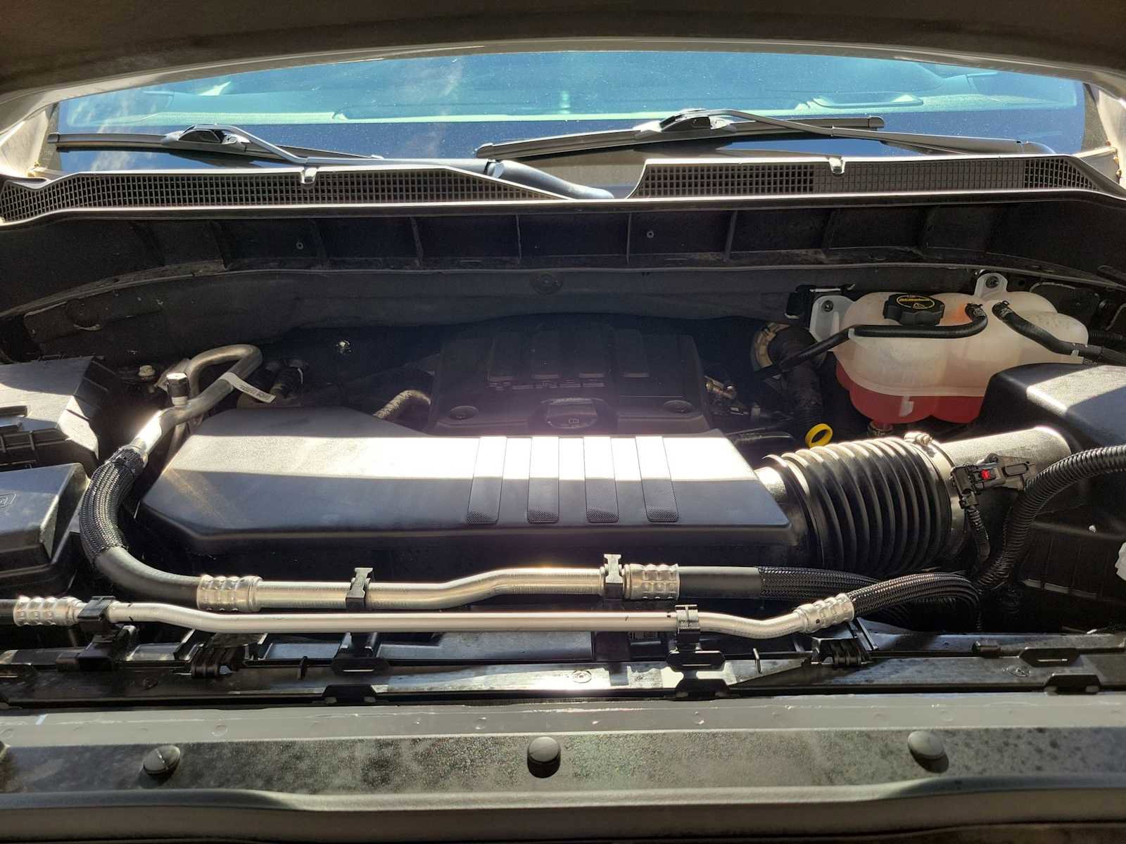 Used 2025 Chevrolet Silverado 1500 Custom RWD image 13