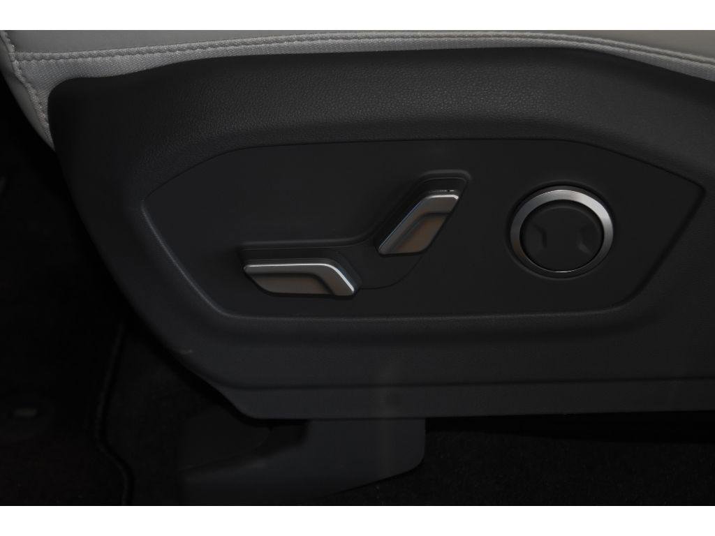 New 2025 Hyundai Santa Fe SEL image 72