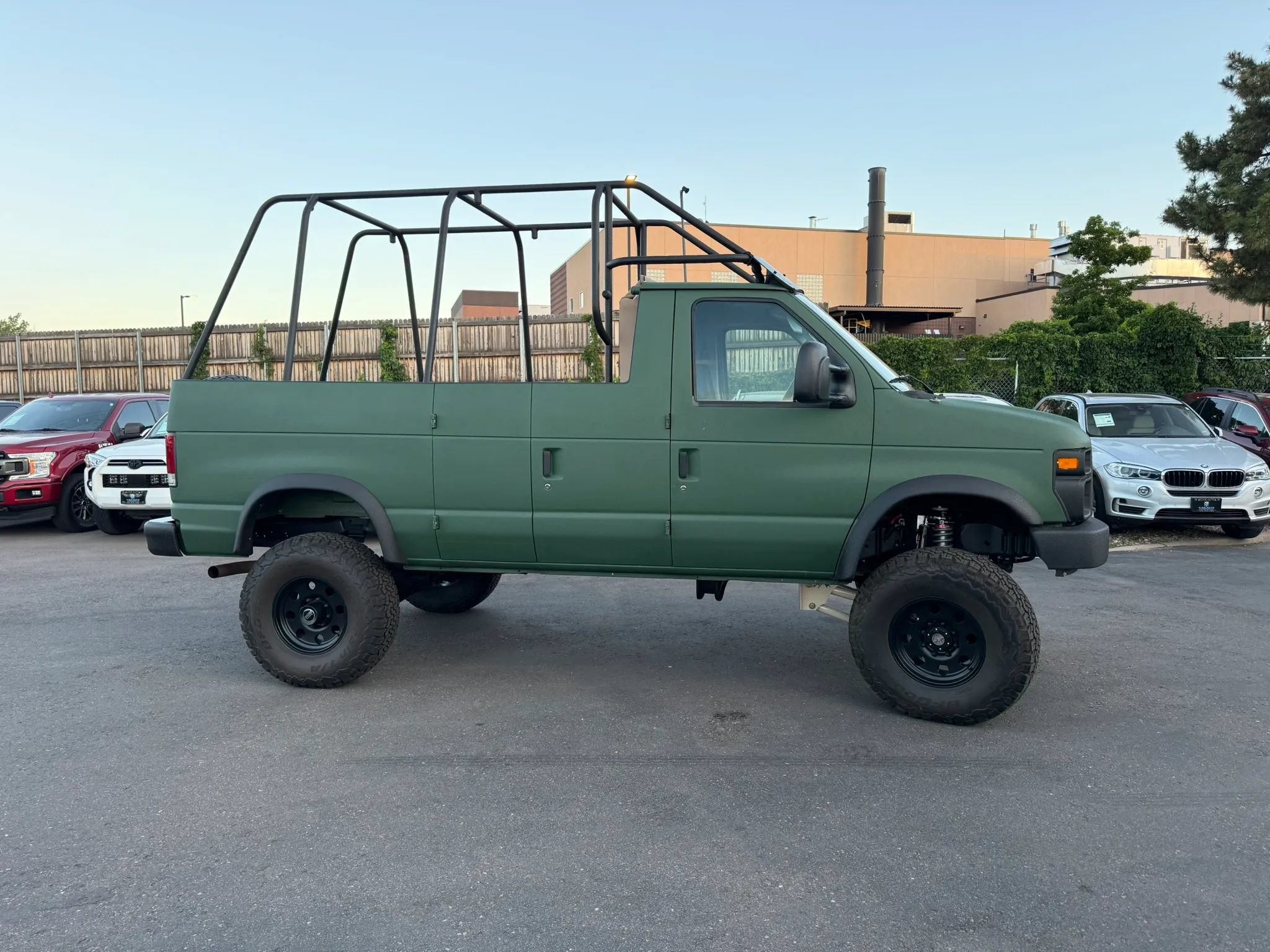 Used 2006 Ford E-250 and Econoline 250 RWD image 8