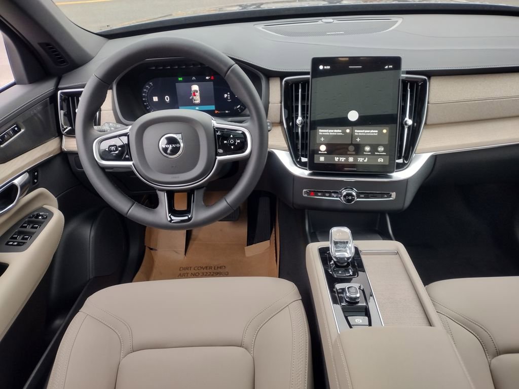 New 2026 Volvo XC90 B6 Plus w/ Protection Package Premier image 27