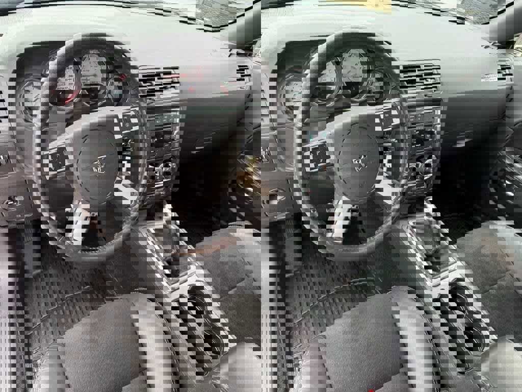 Used 2009 Dodge Challenger SRT8 w/ SRT Option Group II image 8