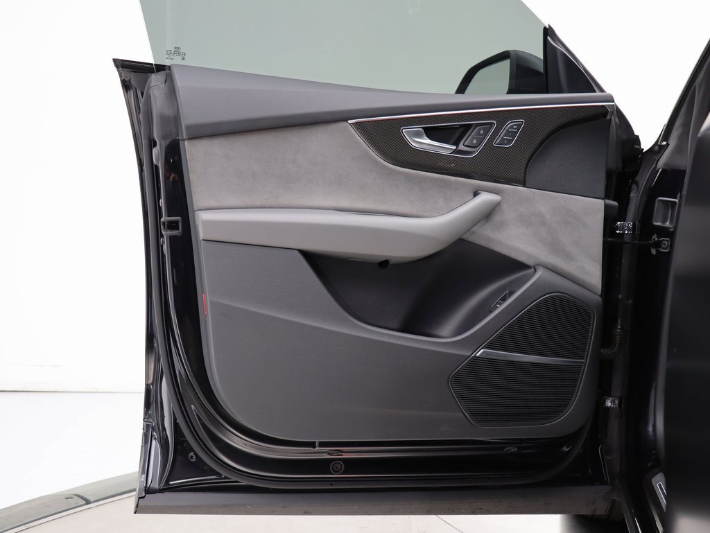 Used 2020 Audi SQ8 Premium Plus image 43