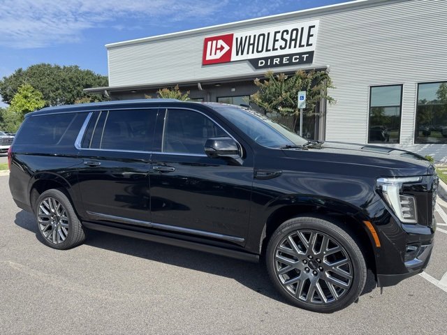 Used 2025 GMC Yukon XL Denali Ultimate image 1