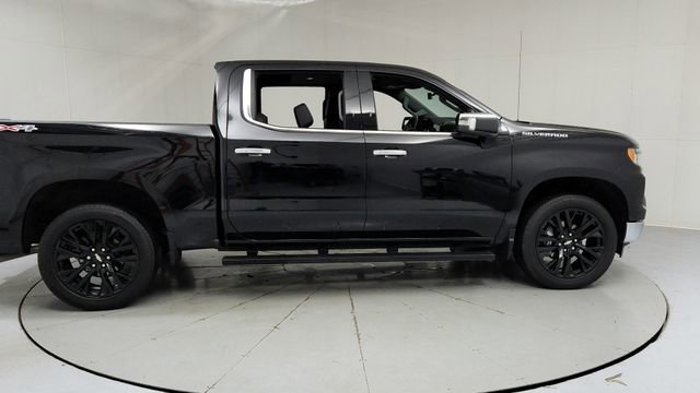 Used 2024 Chevrolet Silverado 1500 LTZ w/ LTZ Premium Package image 6
