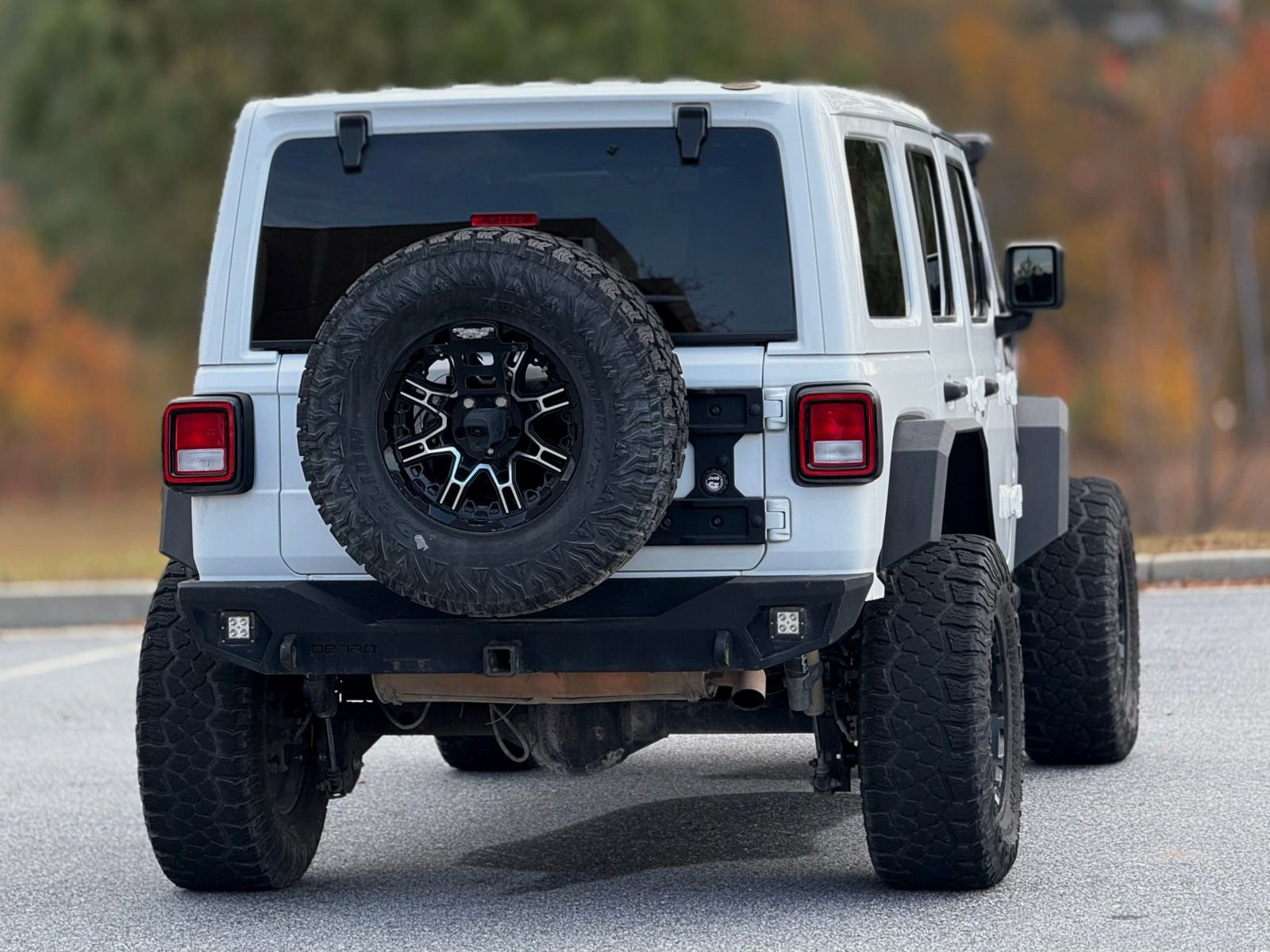 Used 2022 Jeep Wrangler Unlimited Sport w/ Xtreme Recon 35" Tire Package image 6