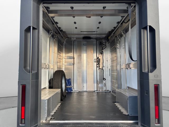 Used 2024 Chevrolet Brightdrop 400 w/ Commercial Equipment Package AWD/4WD image 12