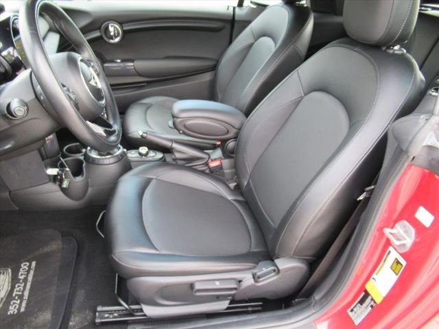 Used 2016 MINI Cooper Convertible image 14