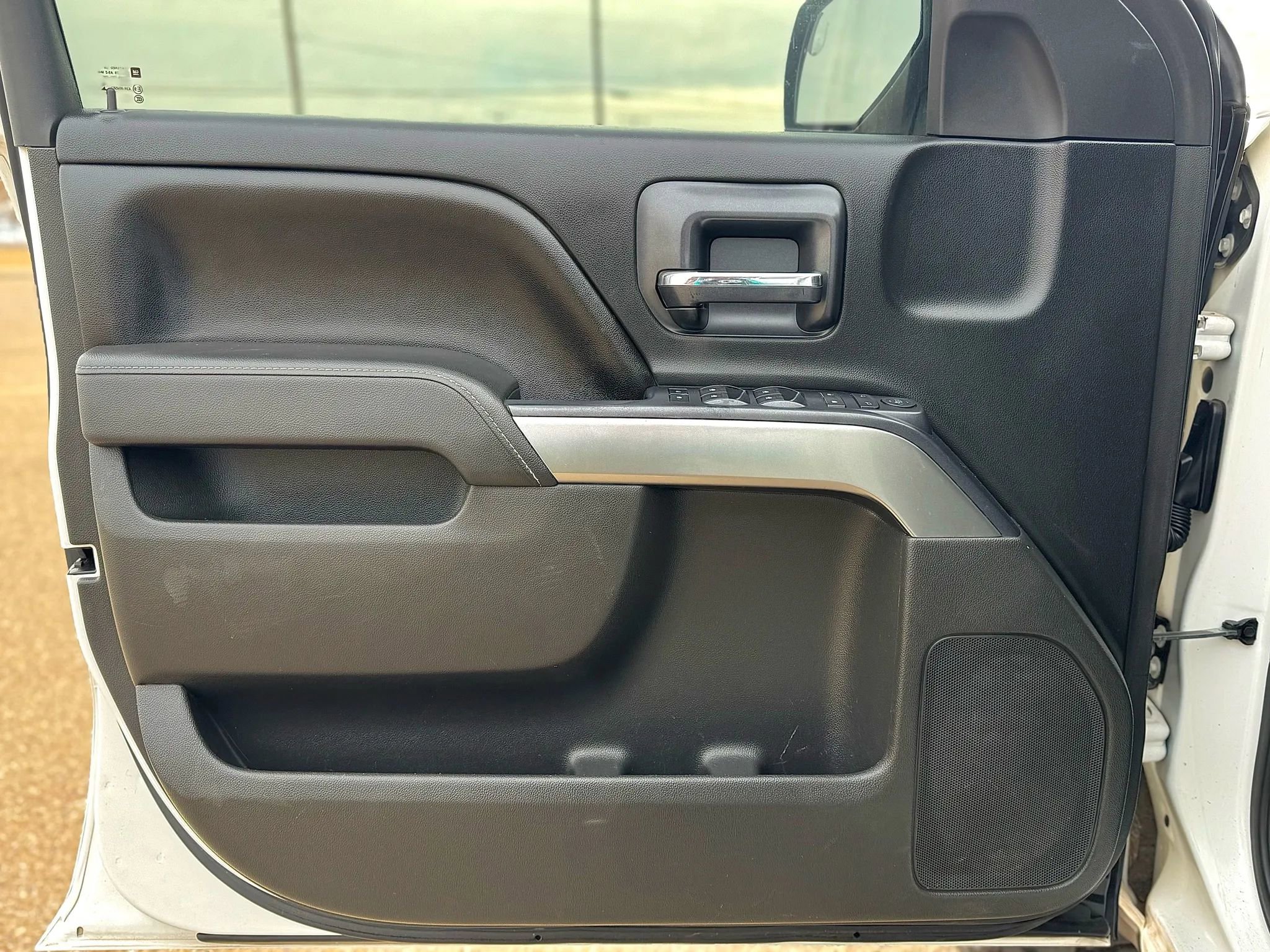 Used 2015 Chevrolet Silverado 1500 LT w/ LT Fleet Convenience Package image 11