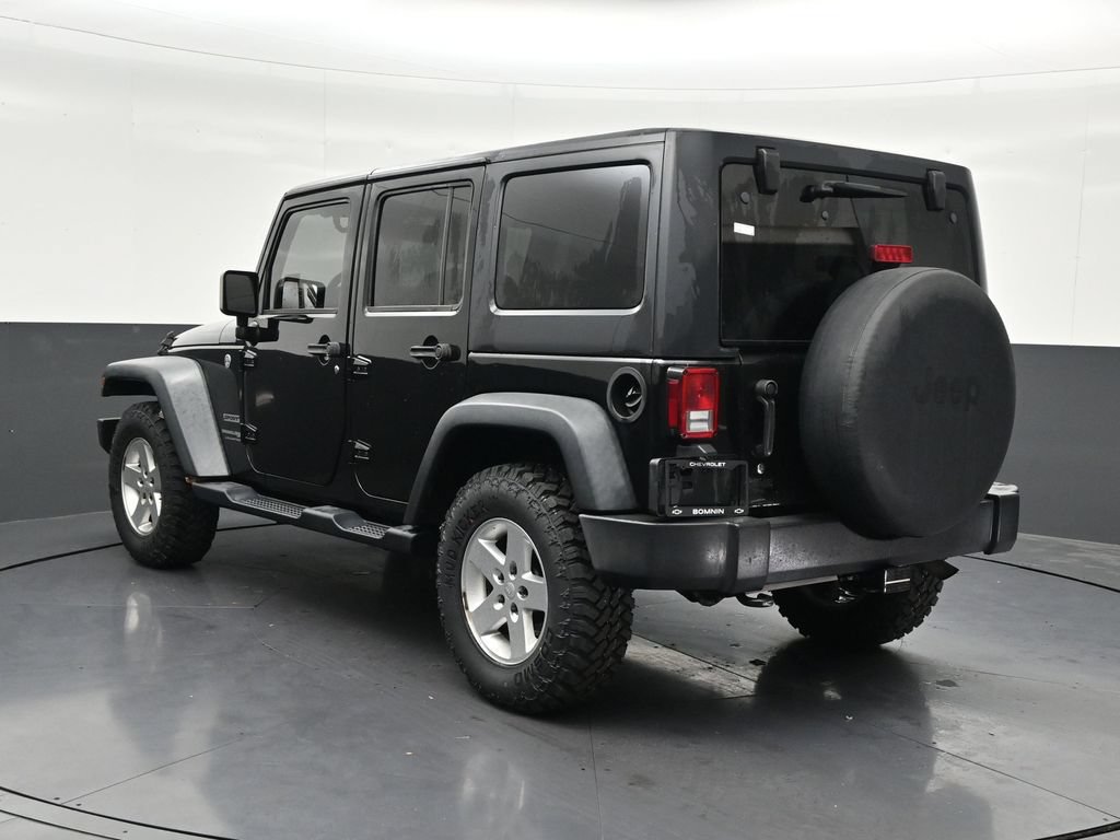 Used 2018 Jeep Wrangler Unlimited Sport S AWD/4WD image 3
