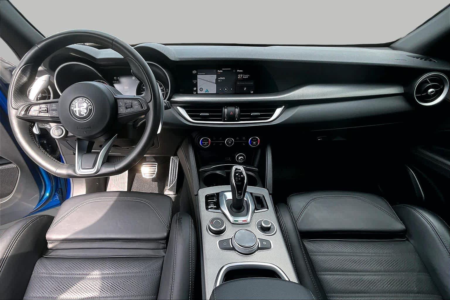 Used 2023 Alfa Romeo Stelvio Veloce AWD/4WD image 30