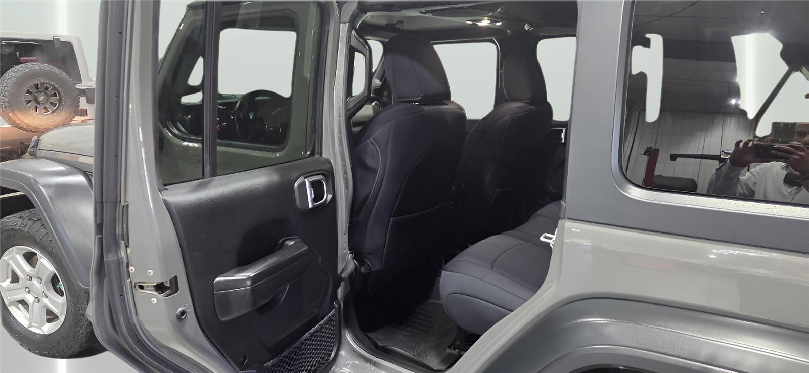 Used 2019 Jeep Wrangler Unlimited Sport S AWD/4WD image 10