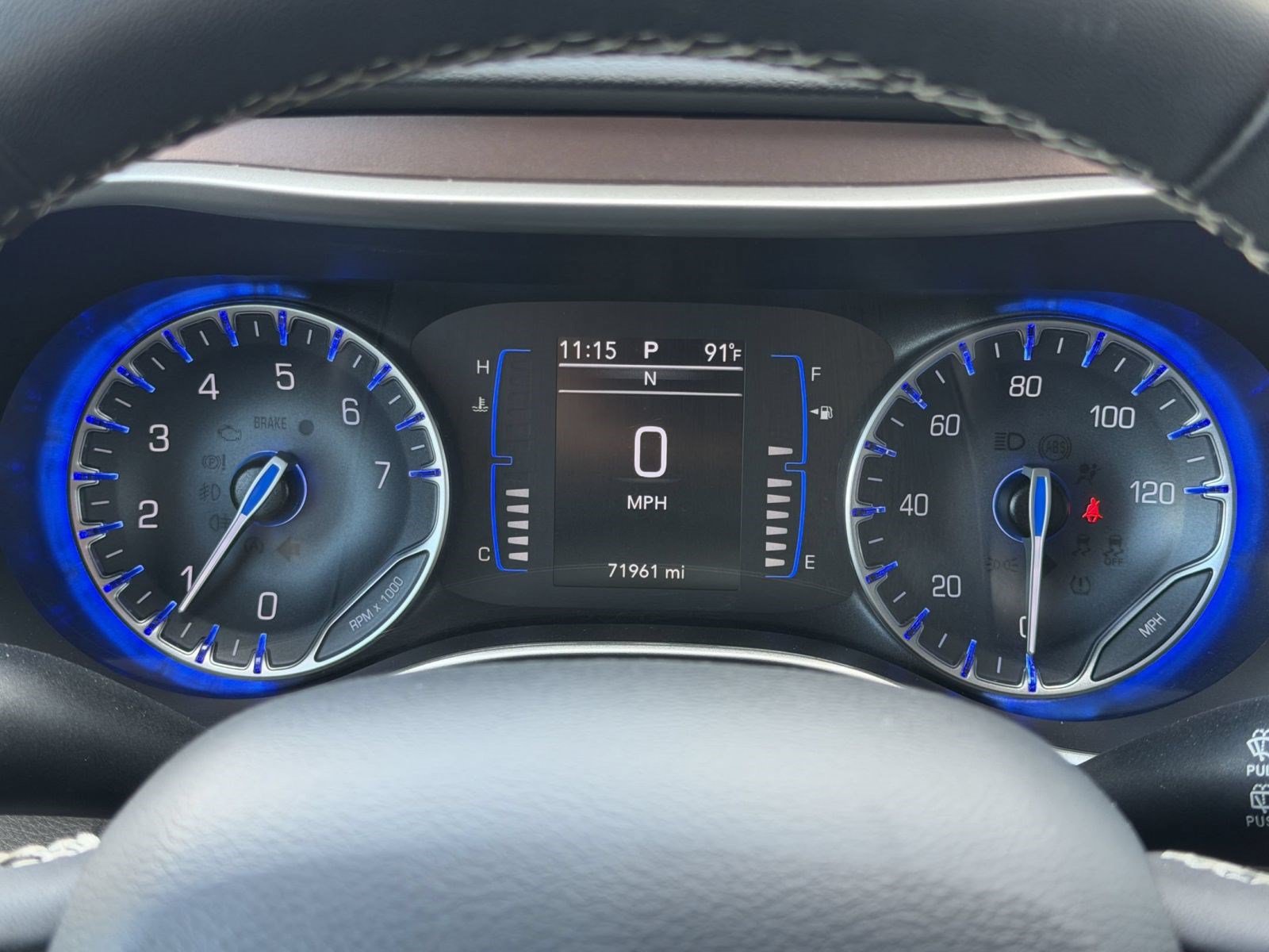 Used 2023 Chrysler Voyager LX FWD image 24