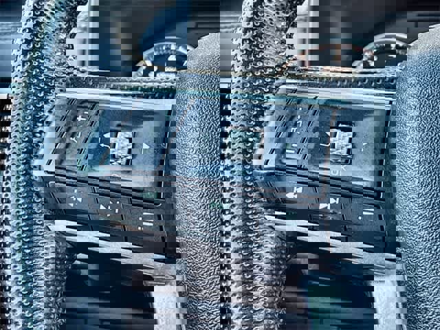 Used 2023 Mitsubishi Outlander SE image 24