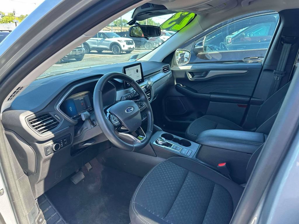 Used 2023 Ford Escape Active AWD/4WD image 15