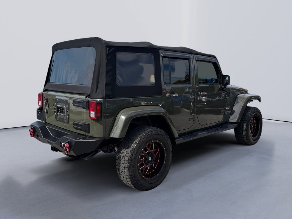 Used 2015 Jeep Wrangler Unlimited Sahara w/ Dual Top Group AWD/4WD image 3