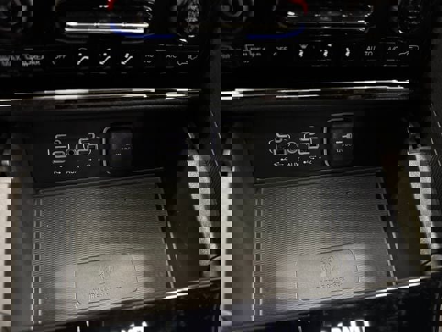 New 2025 Jeep Grand Cherokee Altitude image 24