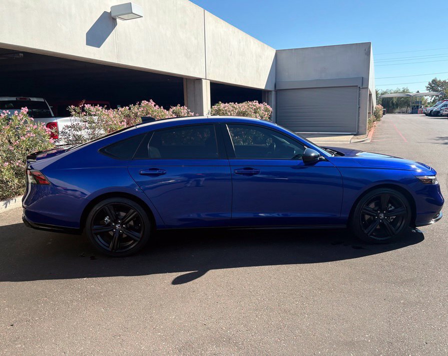 Used 2025 Honda Accord Sport image 4