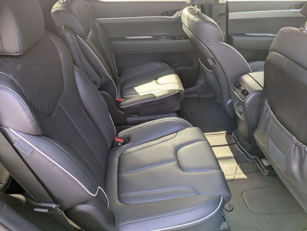 Used 2024 Hyundai Palisade SEL image 25