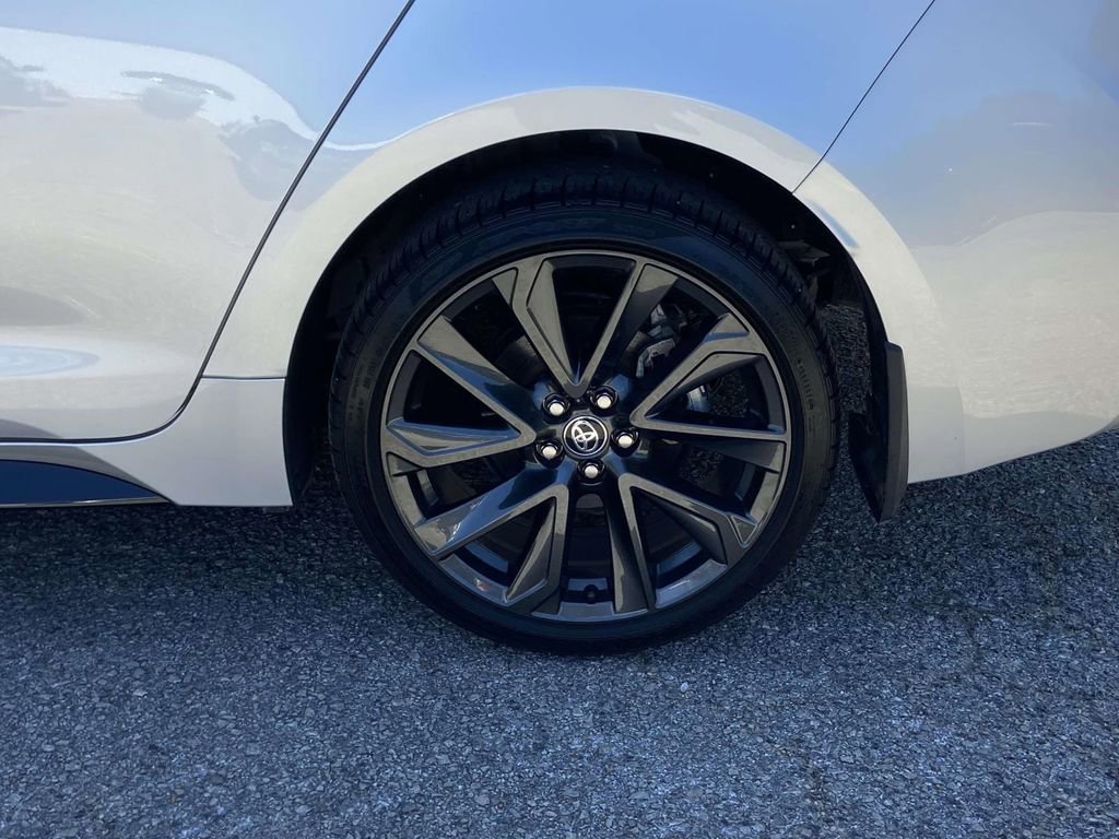 Used 2025 Toyota Corolla SE FWD image 9
