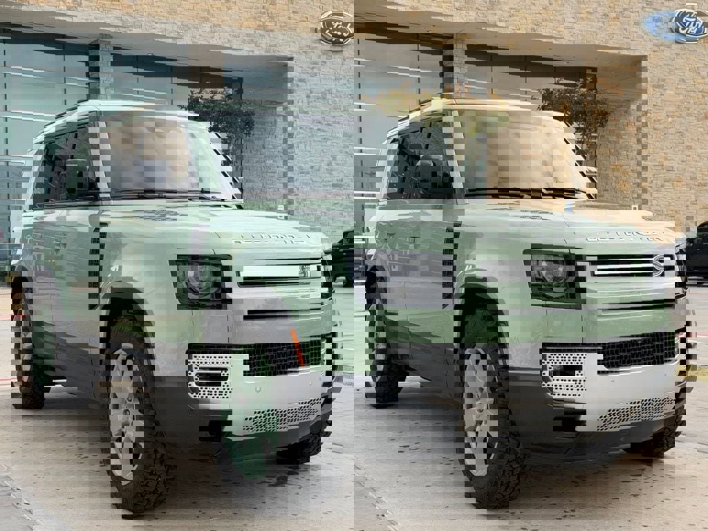 Used 2023 Land Rover Defender 110 75th Limited Edition AWD/4WD image 18