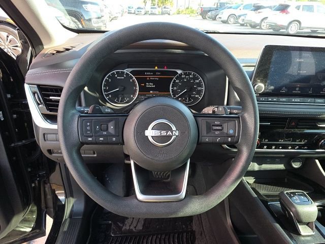 Used 2022 Nissan Rogue SV image 15