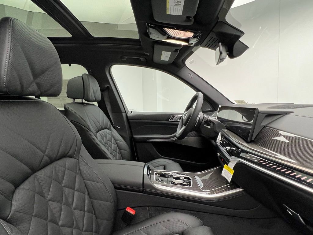 New 2026 BMW X5 M60i image 6