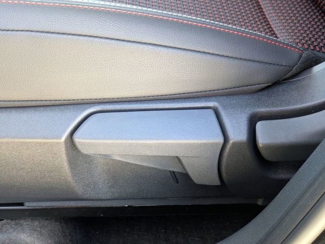 New 2026 Nissan Kicks SR FWD image 16