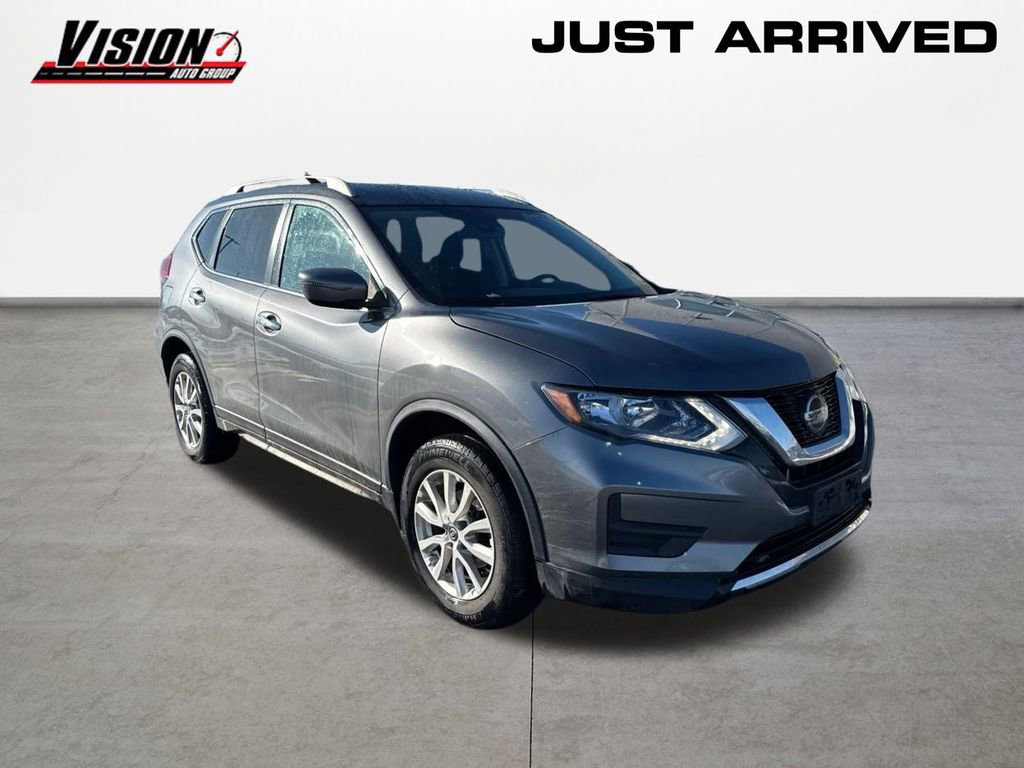 Used 2020 Nissan Rogue SV image 3