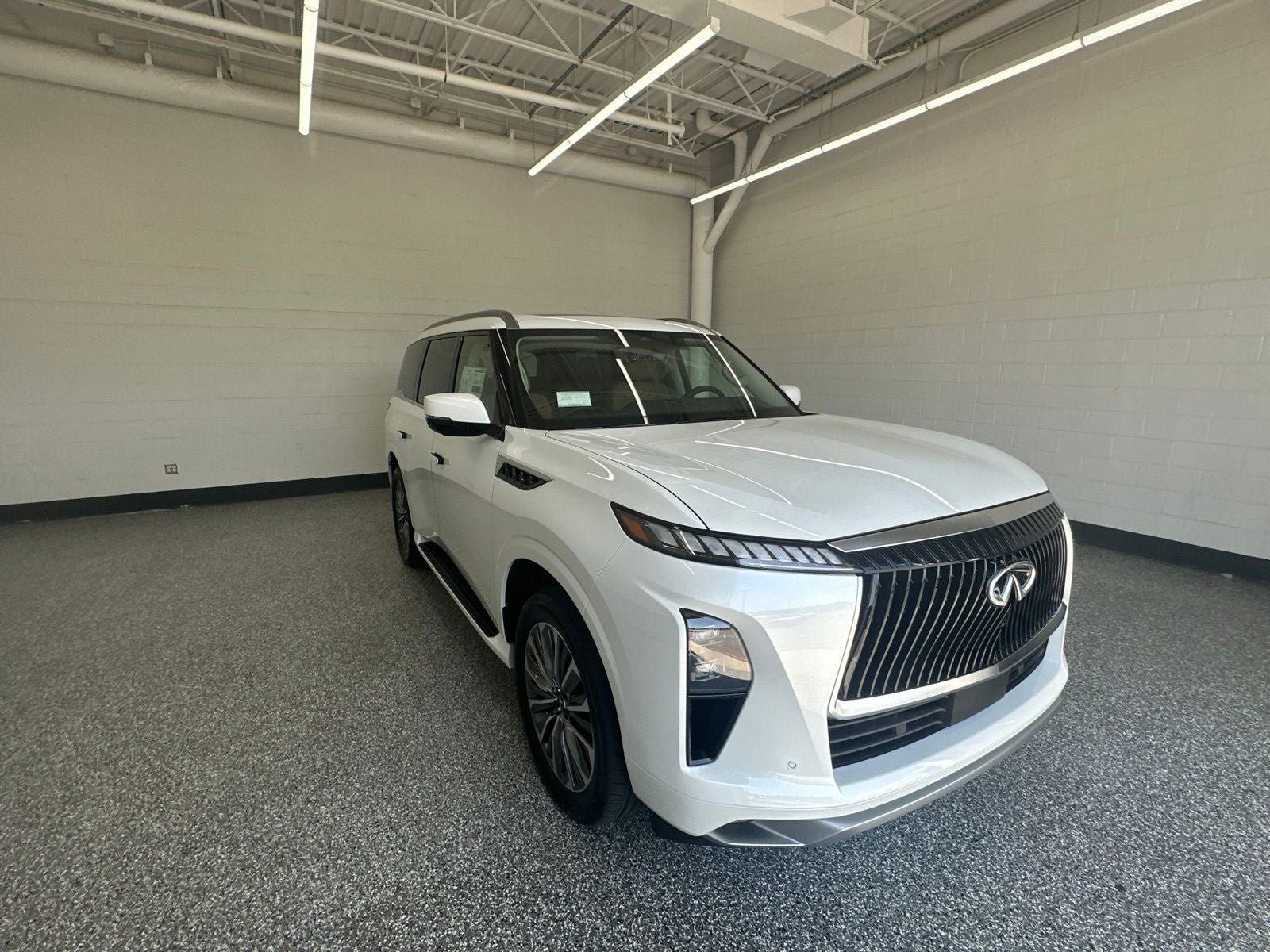 New 2027 INFINITI QX80 Luxe w/ Cargo Package AWD/4WD image 4