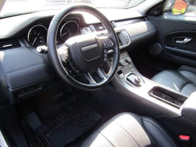 Used 2018 Land Rover Range Rover Evoque SE AWD/4WD image 11