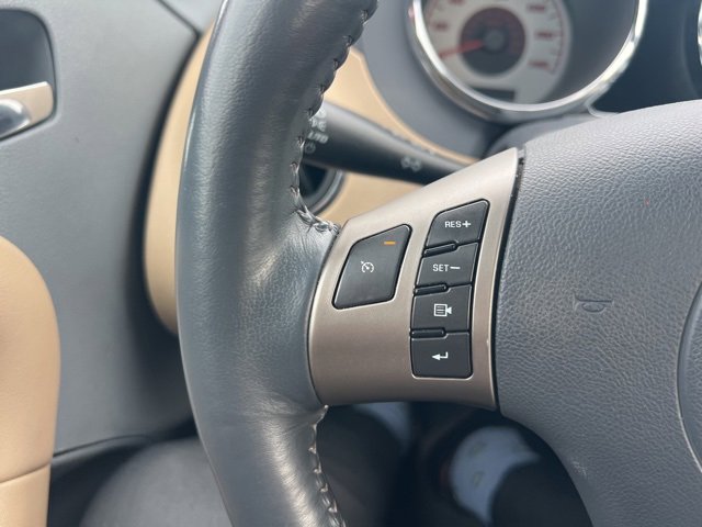 Used 2006 Pontiac Solstice Convertible w/ Premium Package image 9