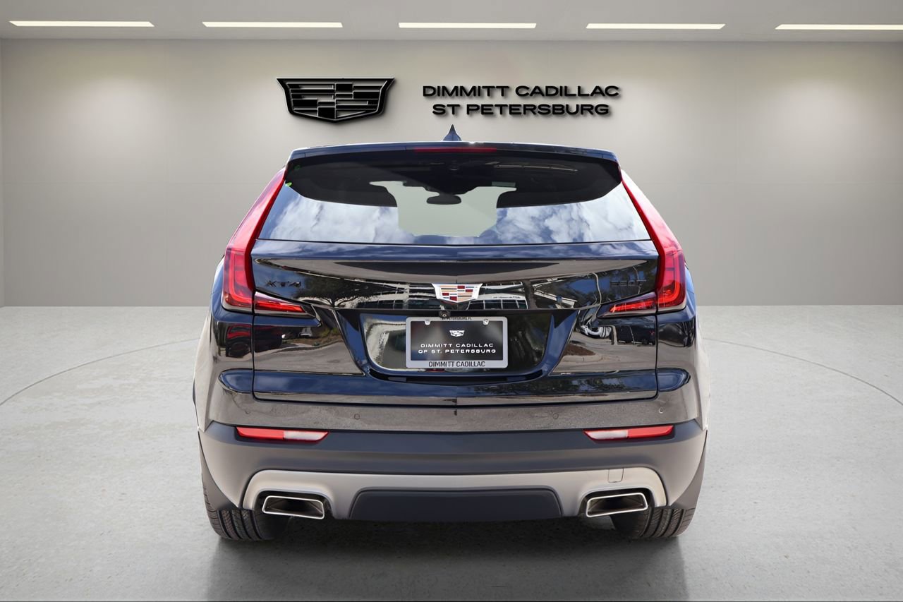 Used 2023 Cadillac XT4 Premium Luxury image 4