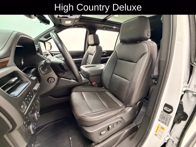 Certified 2024 Chevrolet Suburban High Country AWD/4WD image 8