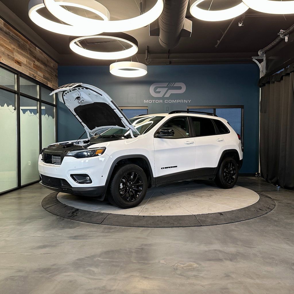 Used 2023 Jeep Cherokee Altitude Lux AWD/4WD image 23