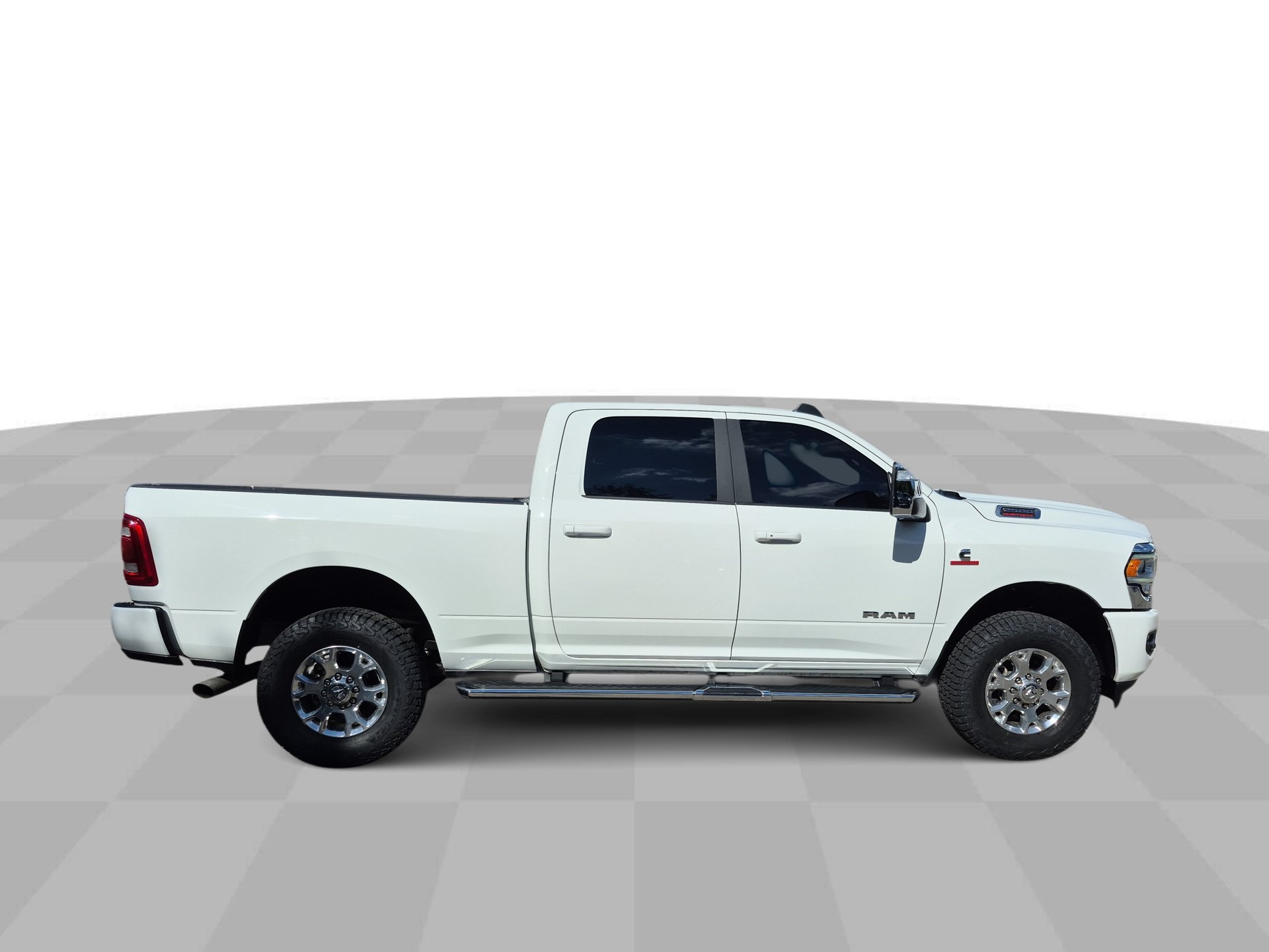 Used 2024 RAM 2500 Laramie w/ Safety Group AWD/4WD image 11