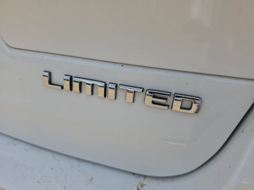 Used 2021 Jeep Grand Cherokee L Limited AWD/4WD image 18