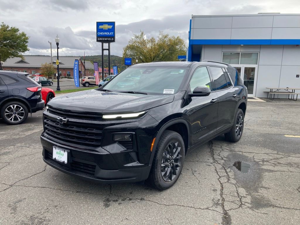 New 2026 Chevrolet Traverse LT w/ Midnight/Sport Edition image 3