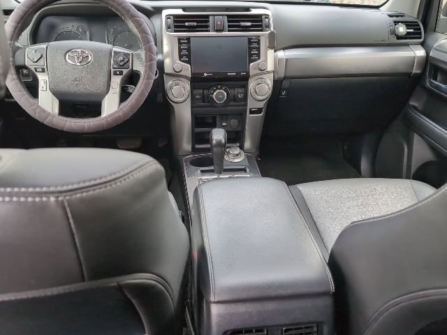 Used 2021 Toyota 4Runner SR5 Premium w/ Moonroof Package AWD/4WD image 25