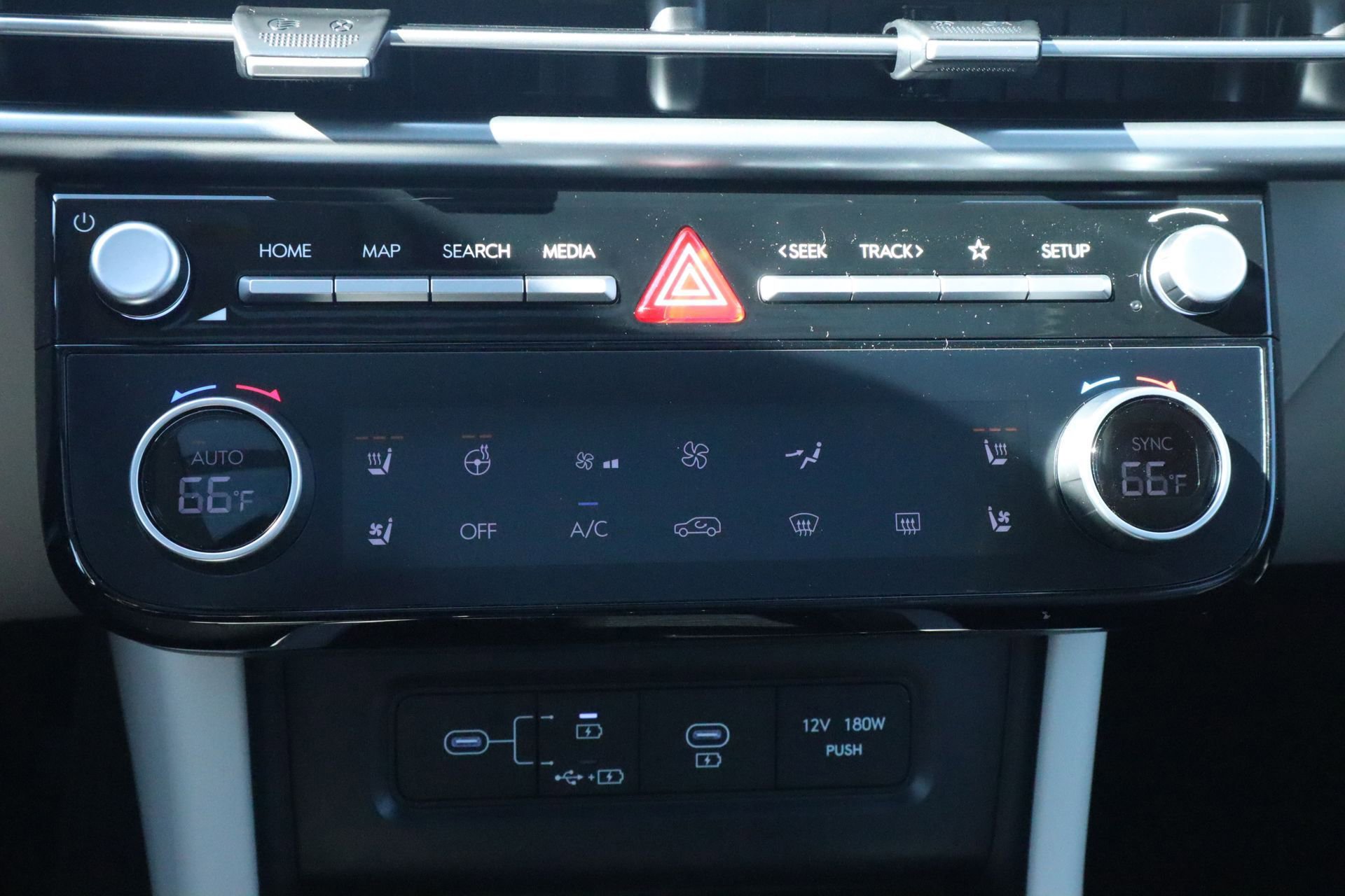 New 2026 Hyundai Tucson Limited image 17