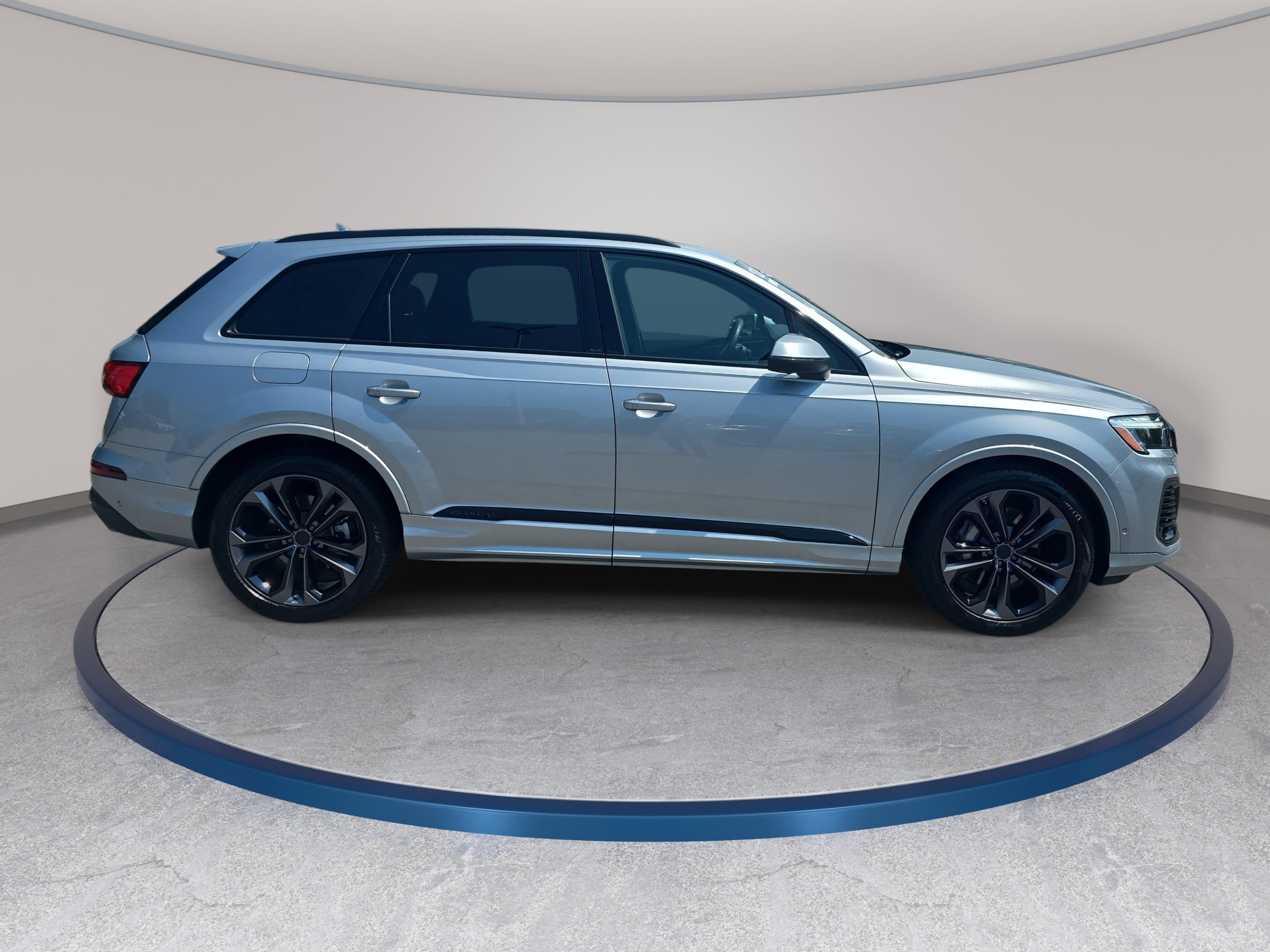 Certified 2026 Audi Q7 3.0T Premium Plus w/ Premium Plus Package AWD/4WD image 4
