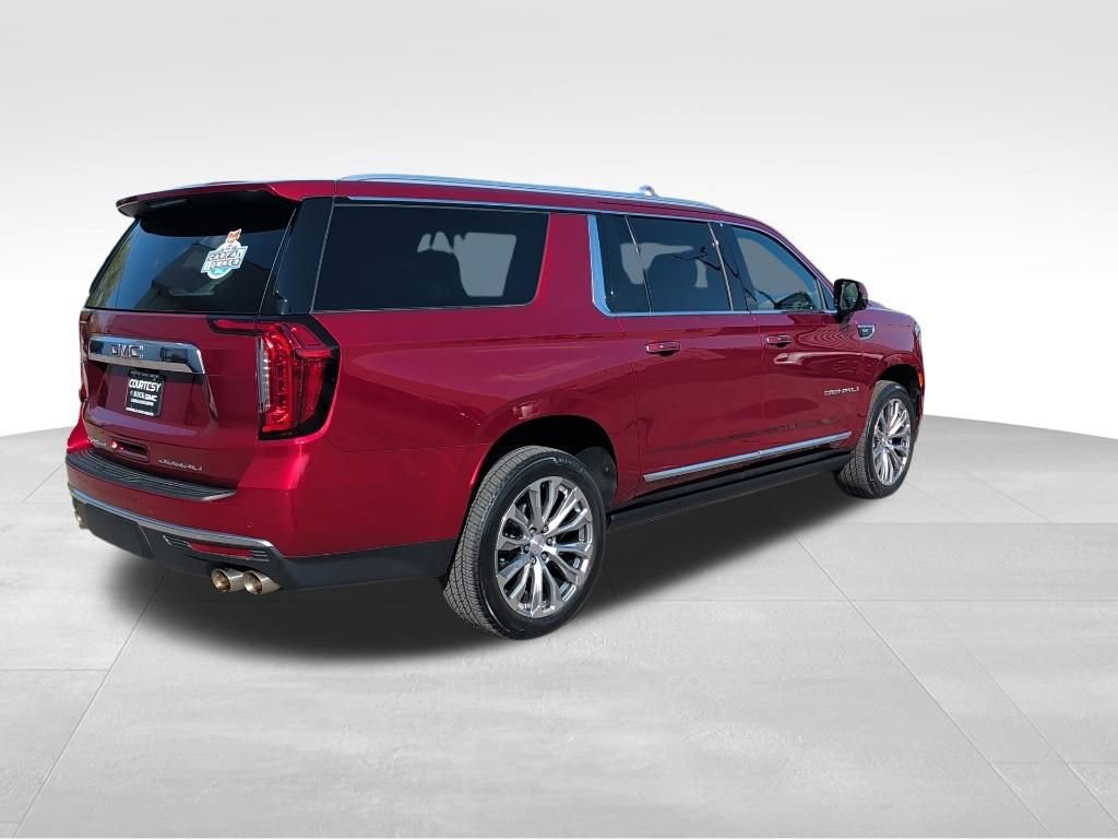 Used 2022 GMC Yukon XL Denali image 7