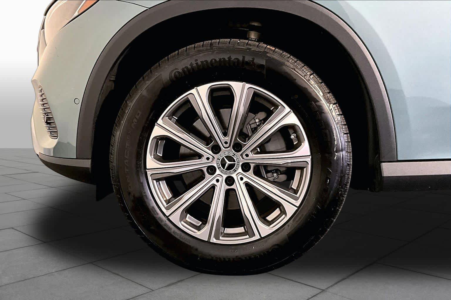 Used 2026 Mercedes-Benz GLC 300 4MATIC image 11