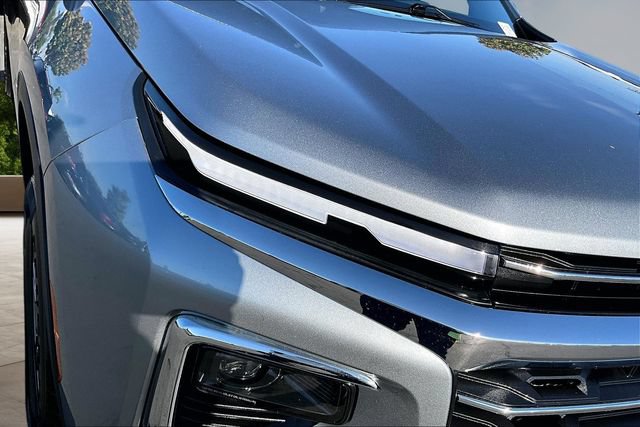 Used 2025 Chevrolet Traverse LT FWD image 30