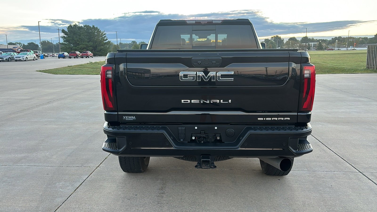 Used 2024 GMC Sierra 2500 Denali Ultimate image 7