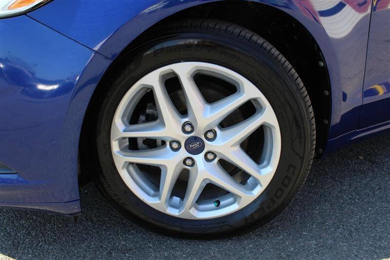 Used 2013 Ford Fusion SE image 9